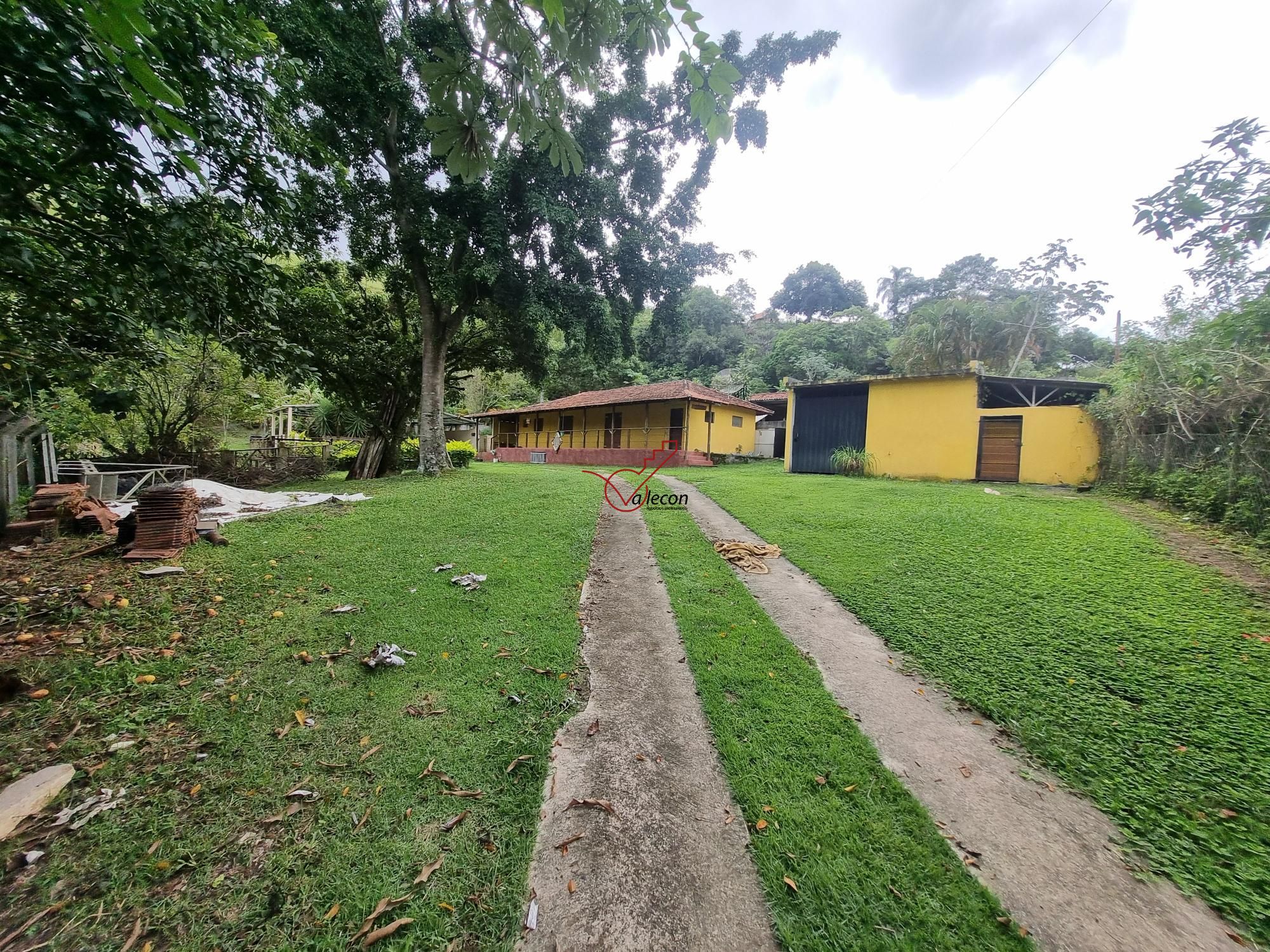 Sítio, 3 quartos, 2500 m² - Foto 1