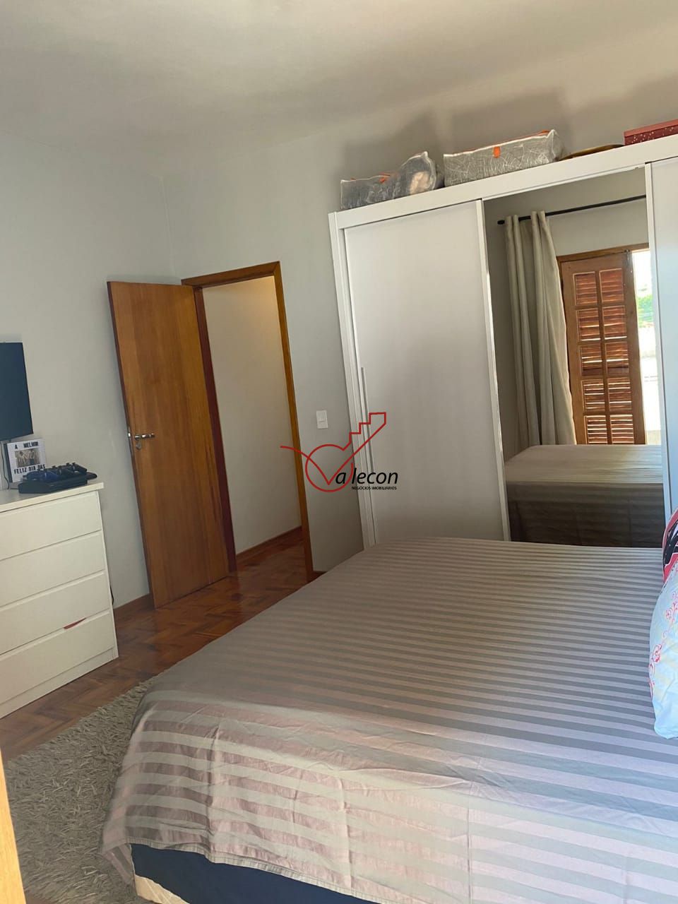 Casa à venda com 2 quartos, 100m² - Foto 8