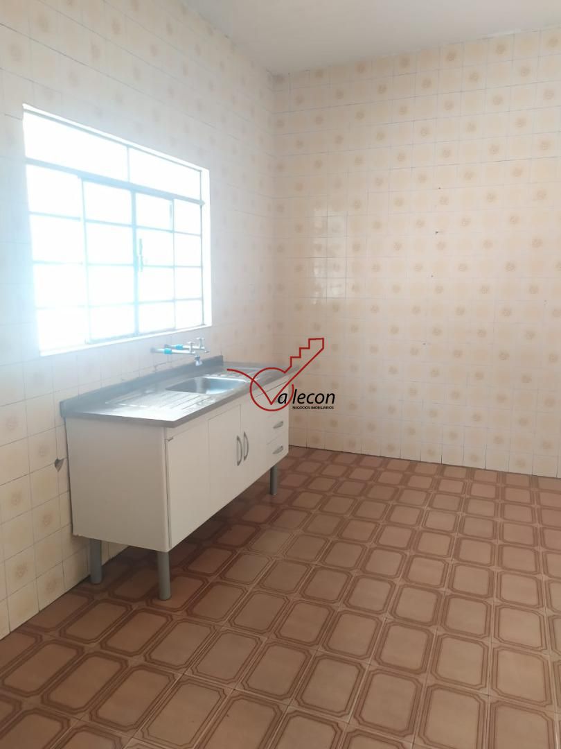 Casa à venda com 3 quartos, 183m² - Foto 13