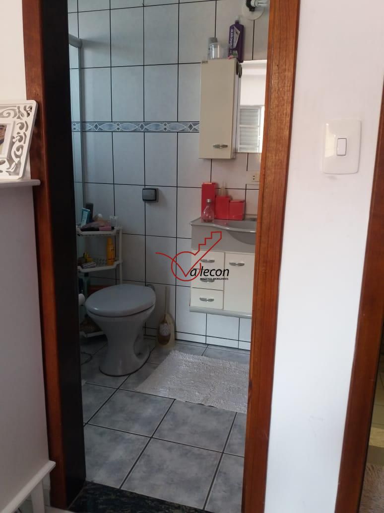 Casa à venda com 3 quartos, 100m² - Foto 5