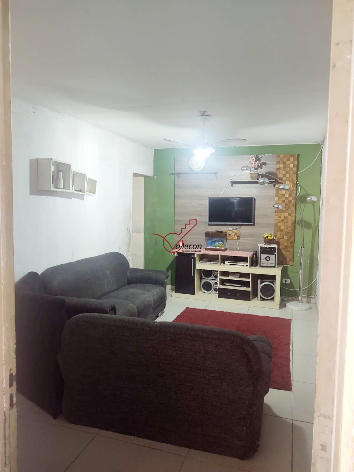 Casa à venda com 3 quartos, 140m² - Foto 1
