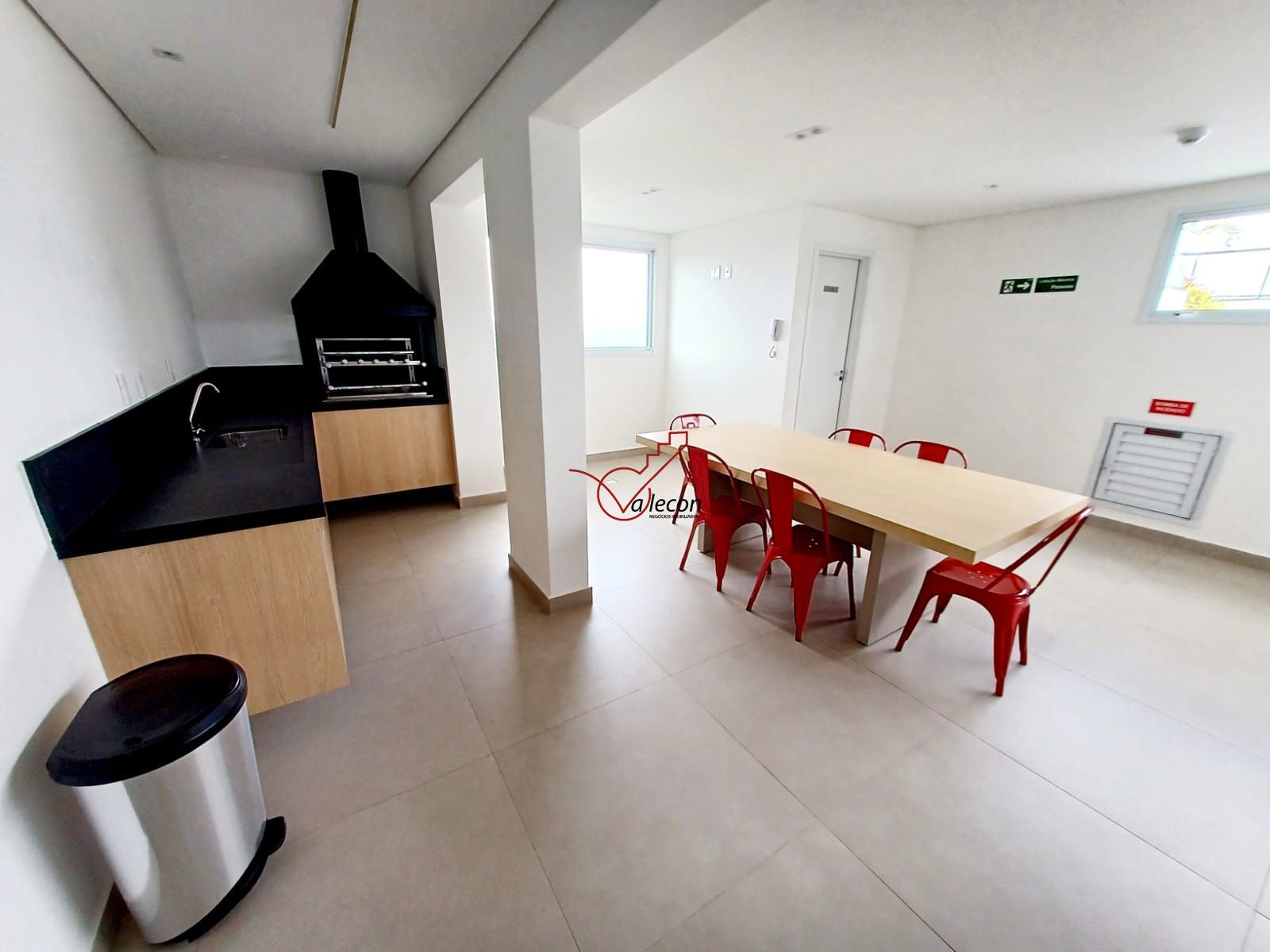 Apartamento para alugar com 2 quartos, 68m² - Foto 20