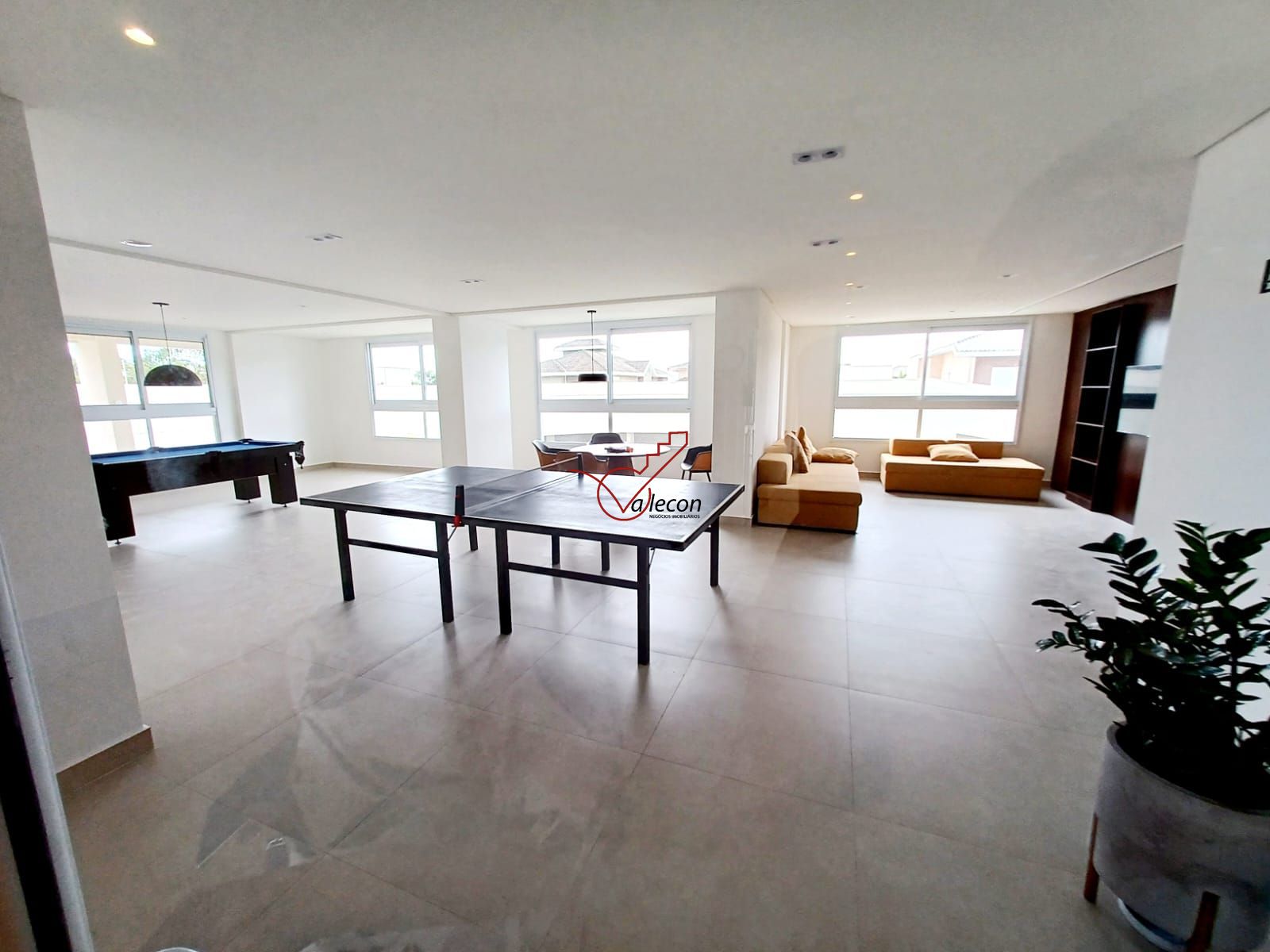 Apartamento para alugar com 2 quartos, 68m² - Foto 24