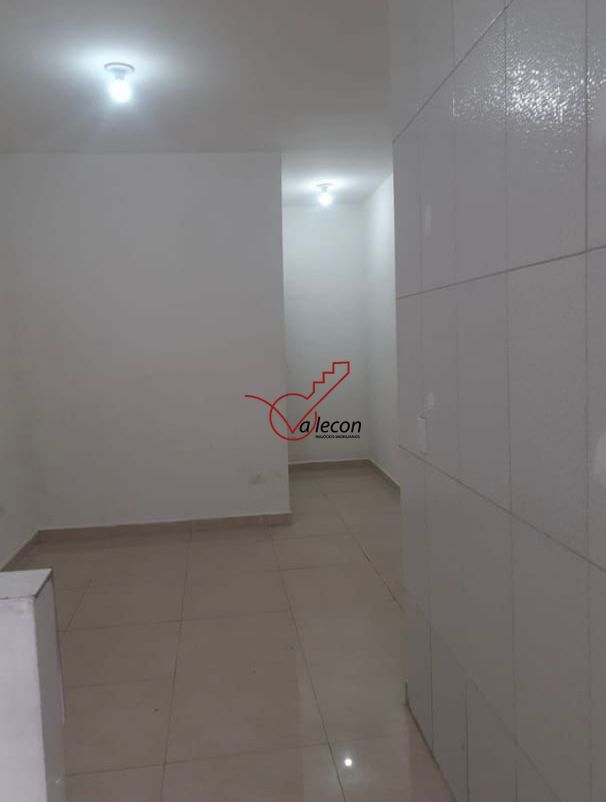 Casa à venda com 5 quartos, 217m² - Foto 11