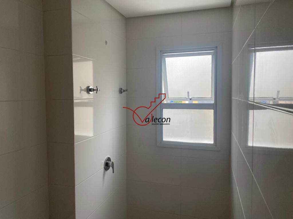 Apartamento para alugar com 2 quartos, 65m² - Foto 18