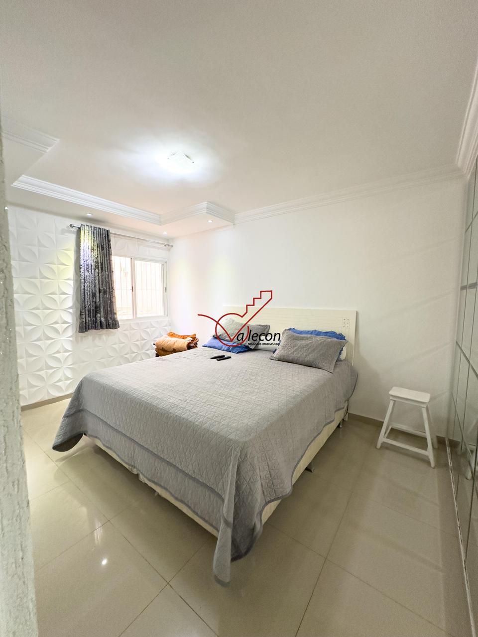 Casa à venda com 3 quartos, 194m² - Foto 14