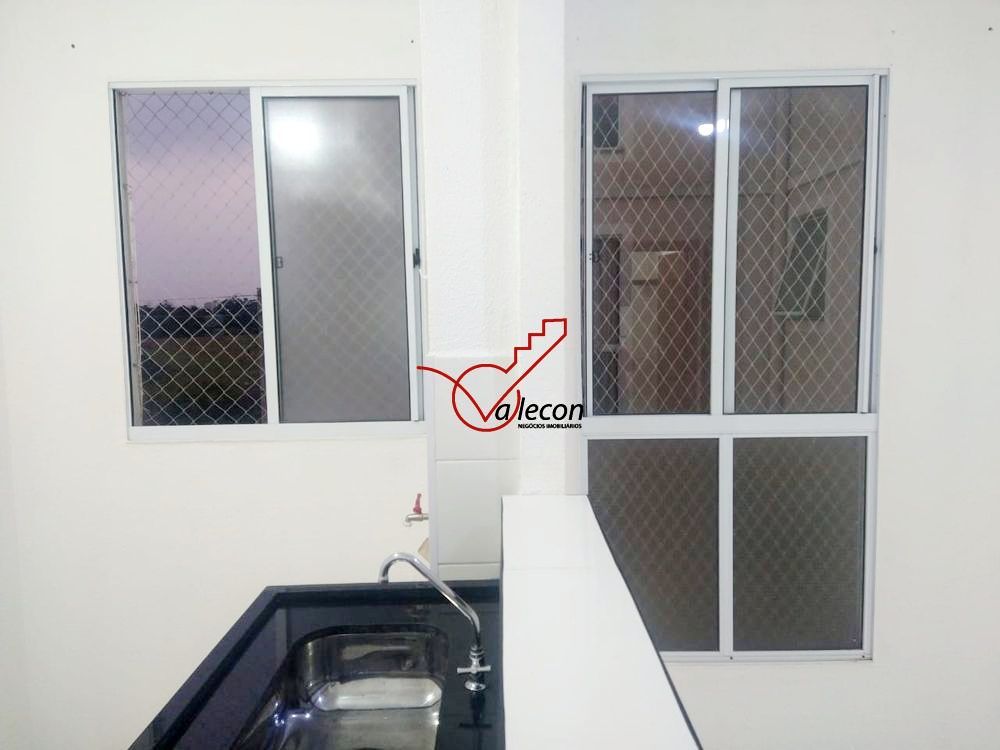 Apartamento à venda com 2 quartos, 44m² - Foto 2