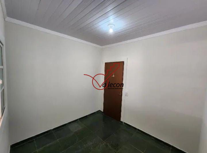 Casa à venda com 2 quartos, 90m² - Foto 9