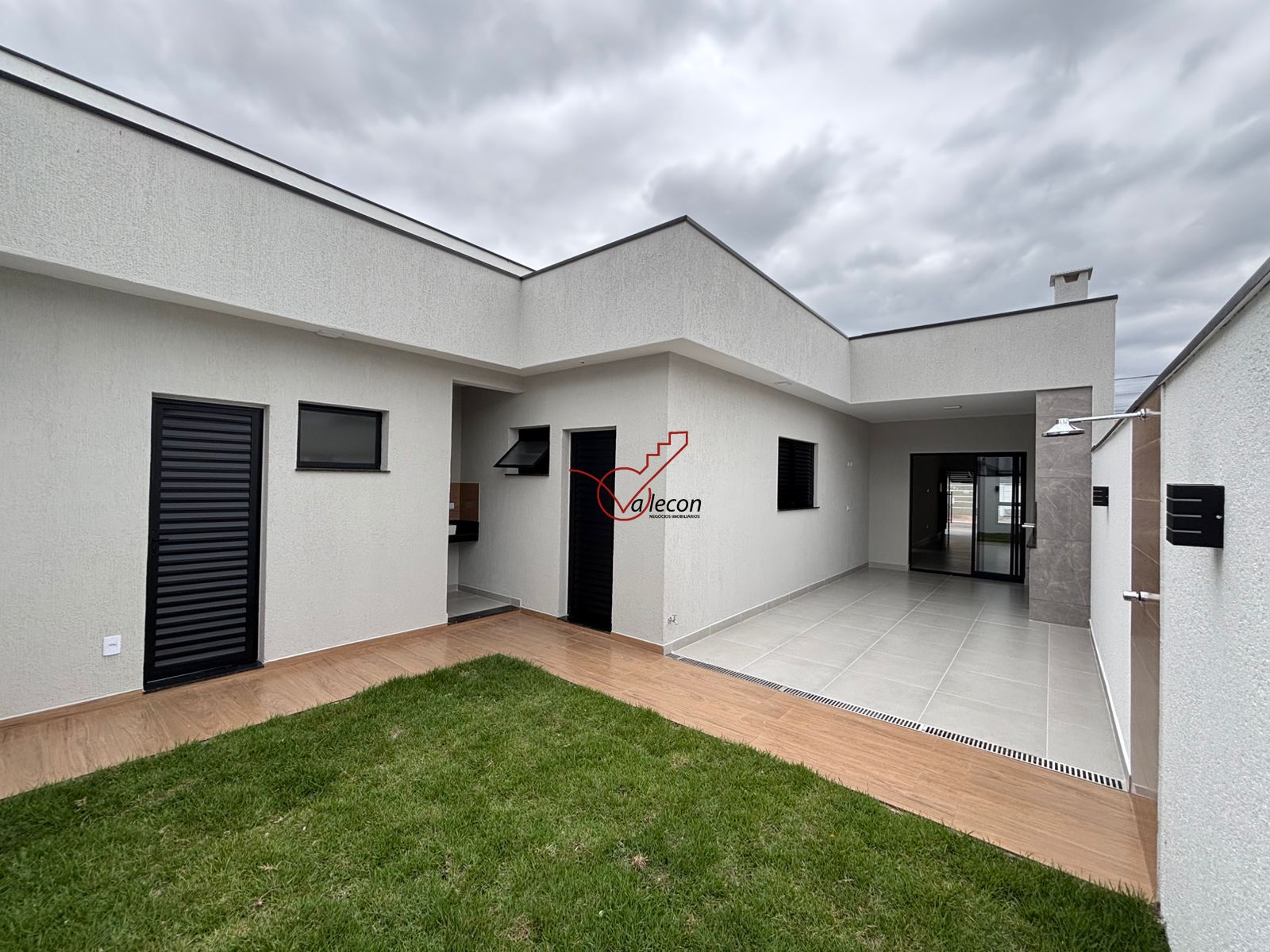 Casa Nova de Alto Padrão com 3 Dormitórios no Parque do Museu – Caçapava