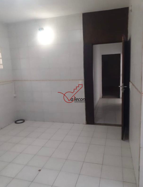 Casa à venda com 5 quartos, 217m² - Foto 6