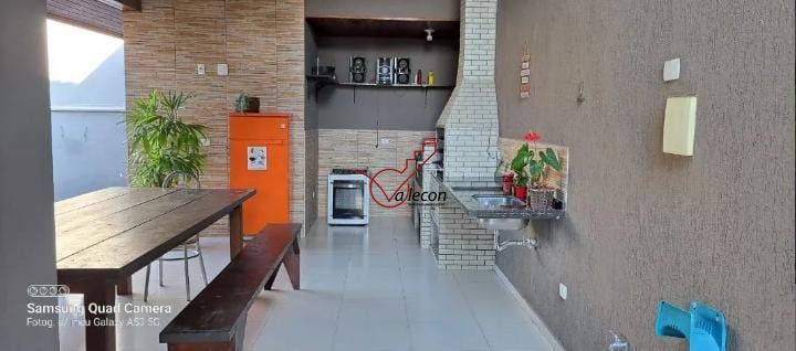 Sobrado à venda com 4 quartos, 207m² - Foto 4