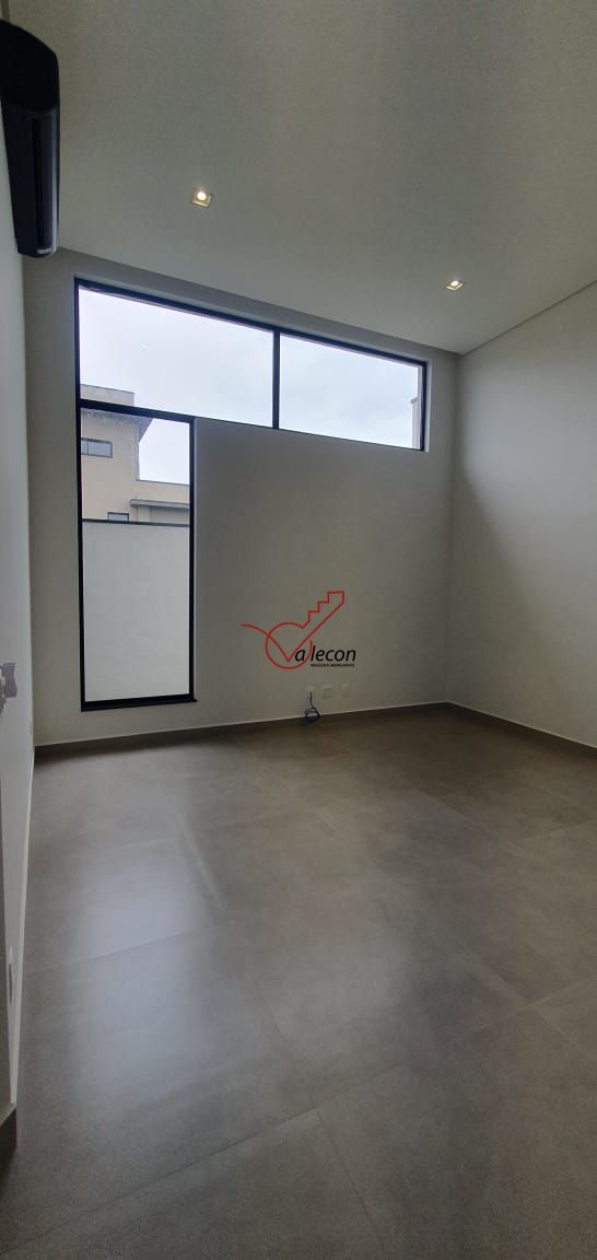 Casa à venda com 3 quartos, 179m² - Foto 14