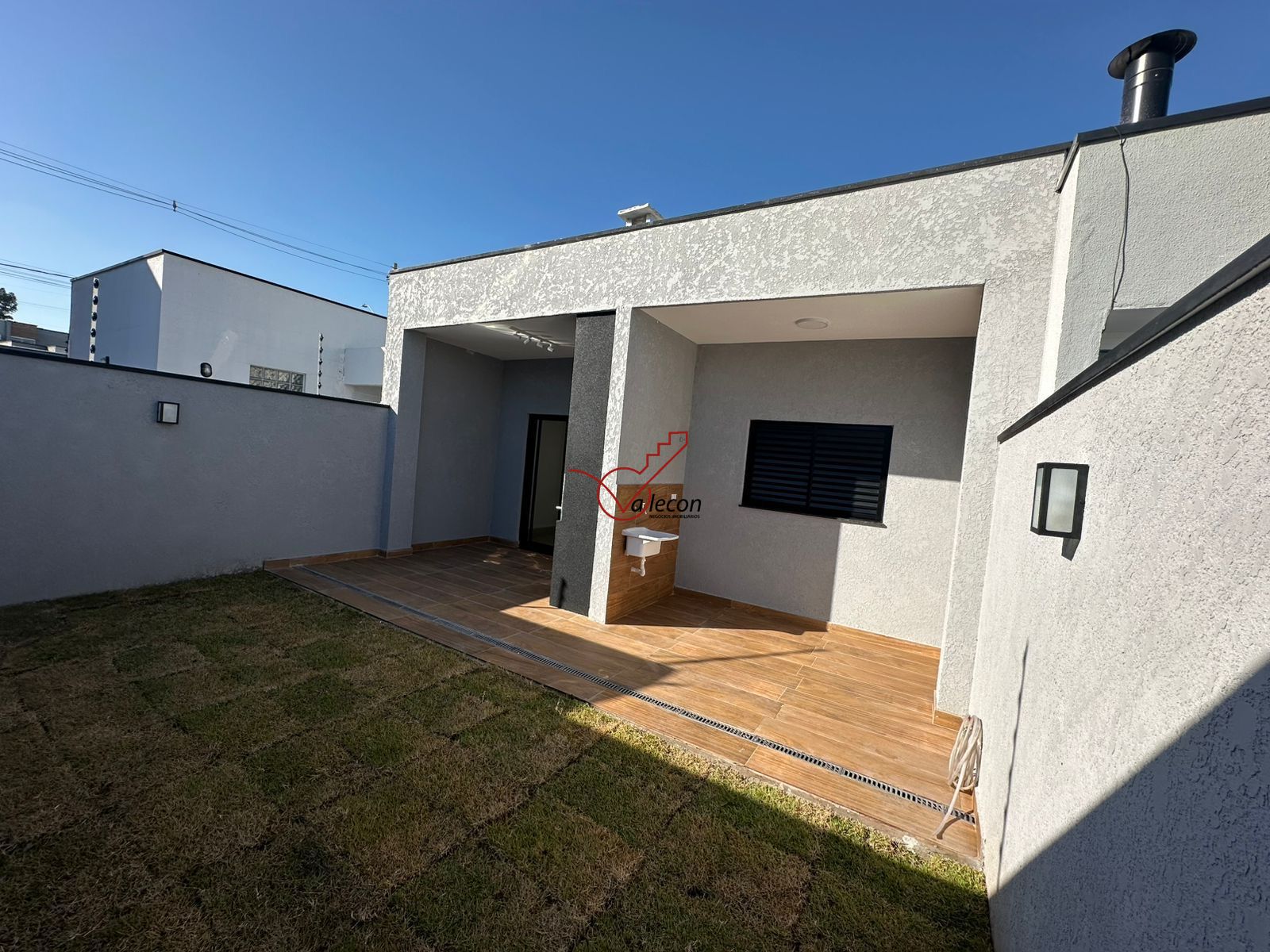 Casa à venda com 3 quartos, 99m² - Foto 9