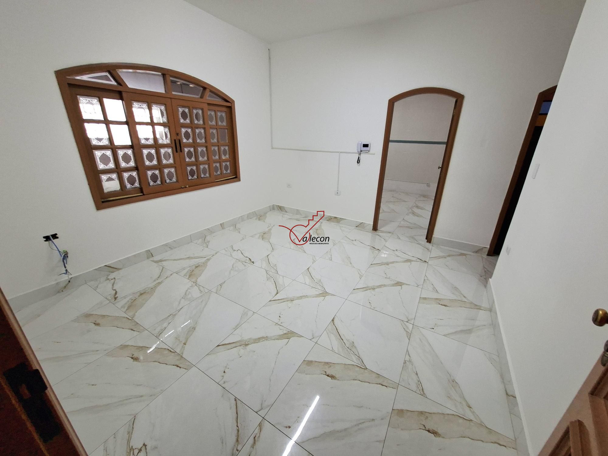 Casa à venda e aluguel com 4 quartos, 170m² - Foto 3