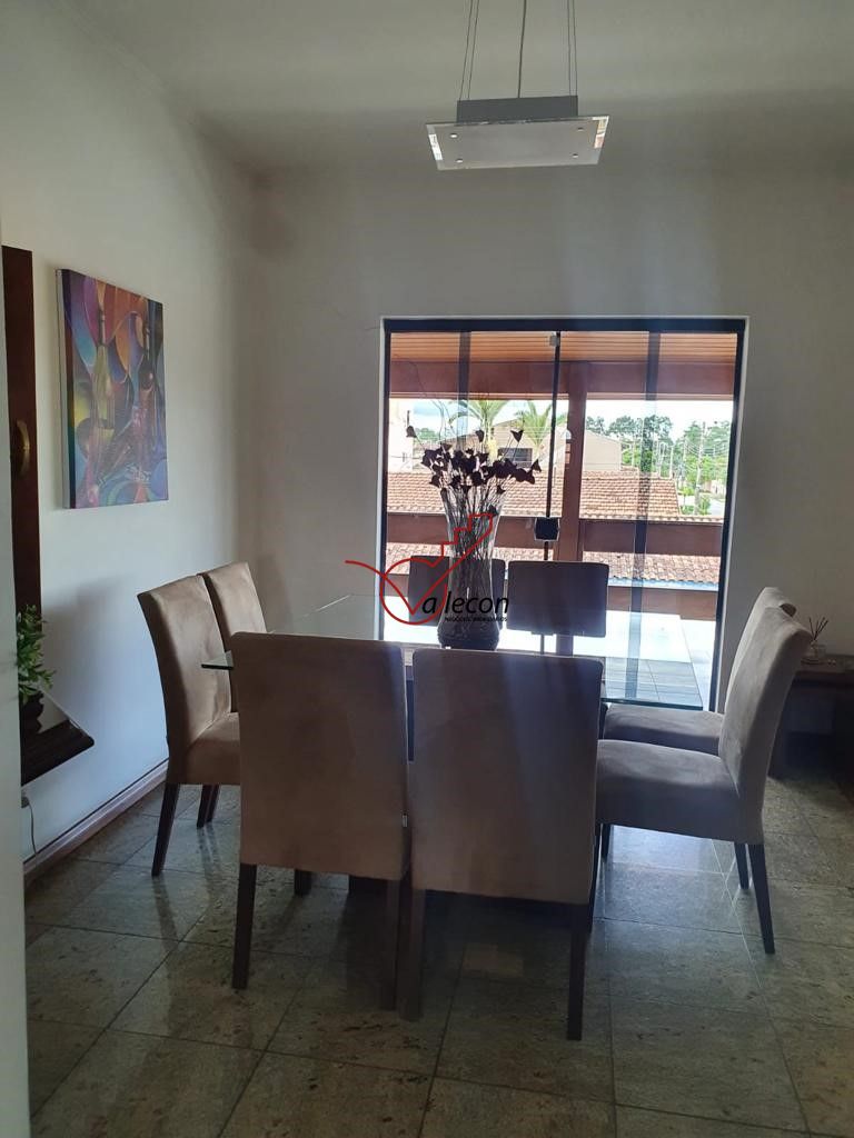 Casa à venda com 3 quartos, 237m² - Foto 6