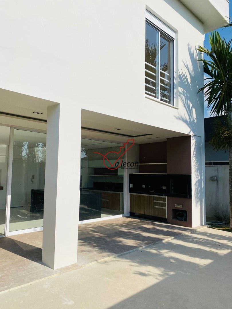 Casa à venda com 3 quartos, 322m² - Foto 9