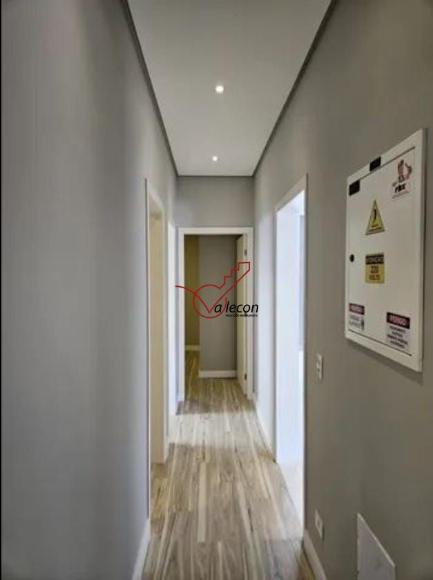 Casa à venda com 3 quartos, 300m² - Foto 9