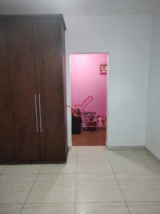 Casa à venda com 3 quartos, 100m² - Foto 7