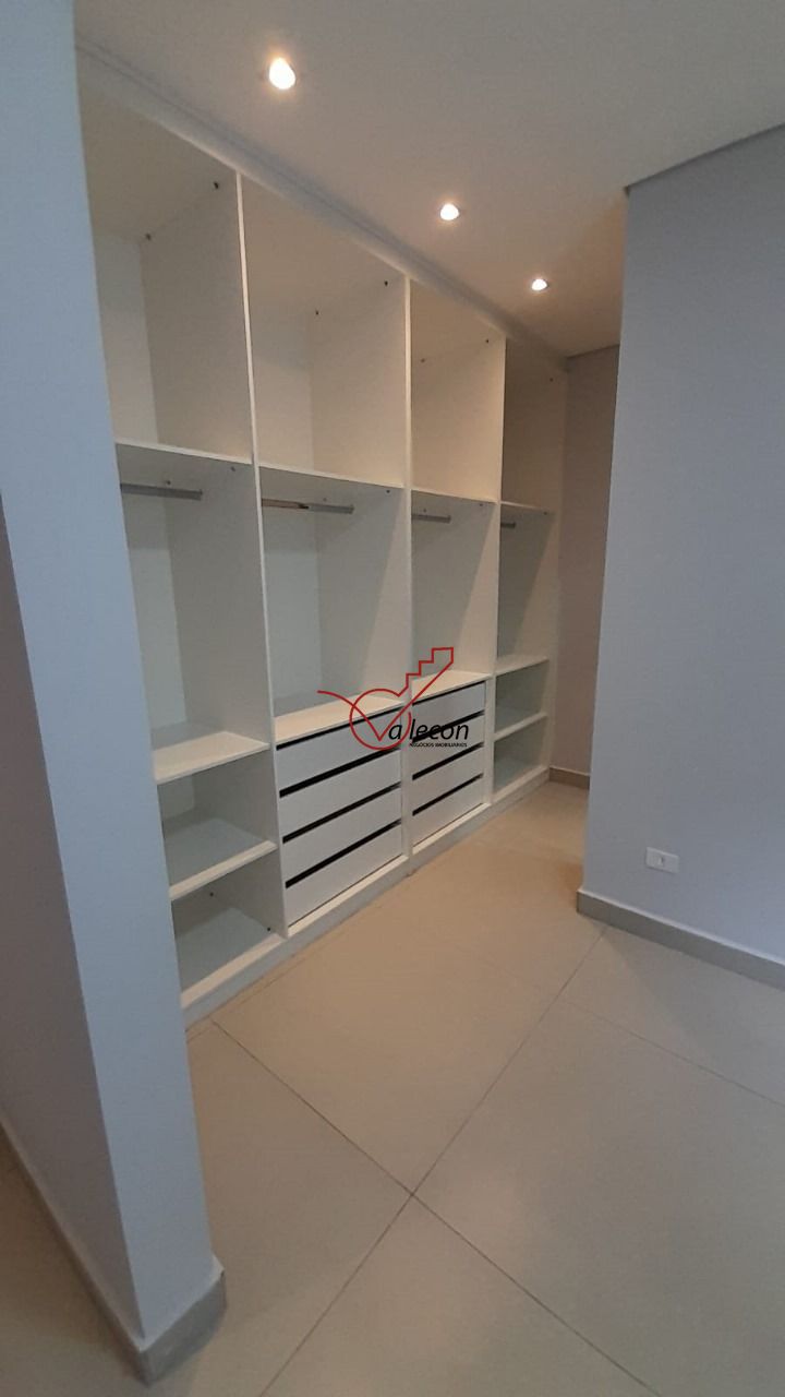 Casa à venda com 3 quartos, 300m² - Foto 17