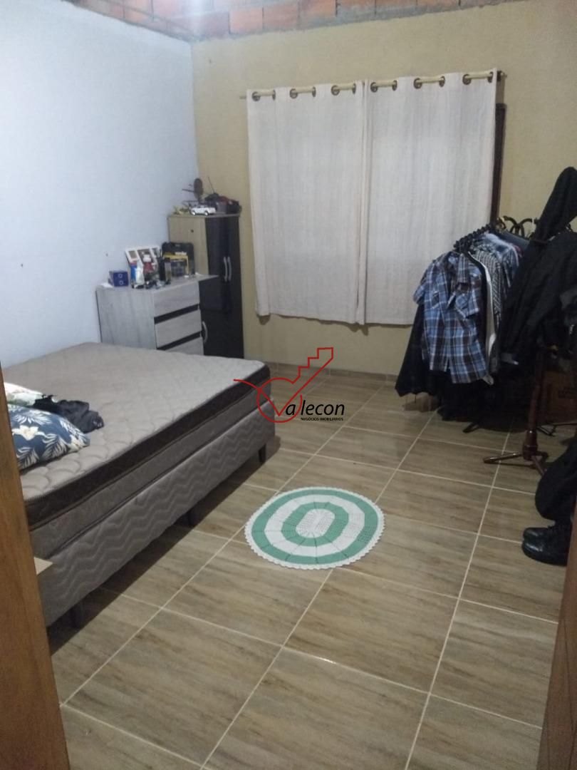 Sobrado à venda com 4 quartos, 90m² - Foto 2