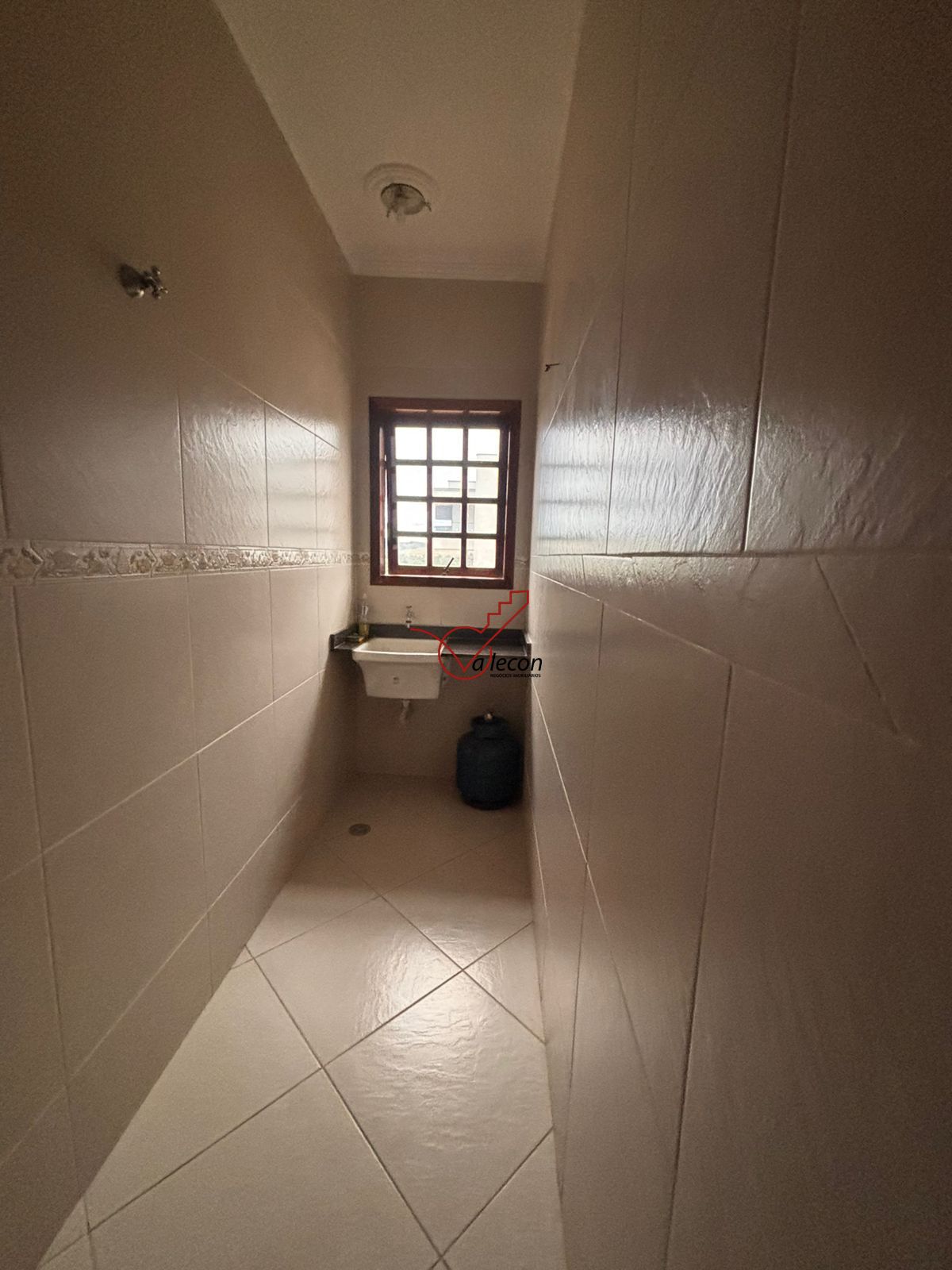 Casa à venda com 4 quartos, 440m² - Foto 15
