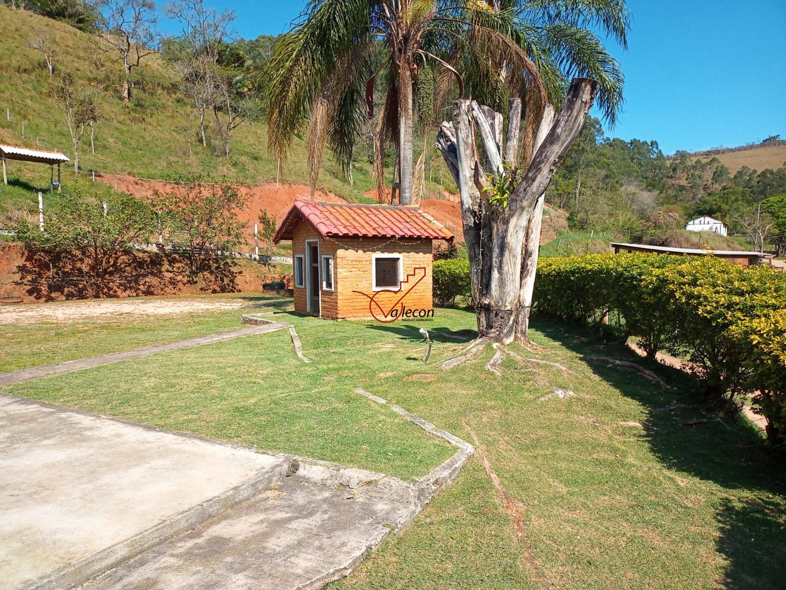 Sítio à venda com 2 quartos, 160m² - Foto 56