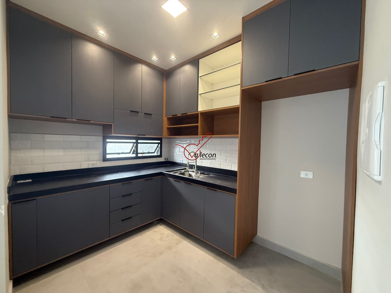 Sobrado à venda com 3 quartos, 148m² - Foto 2