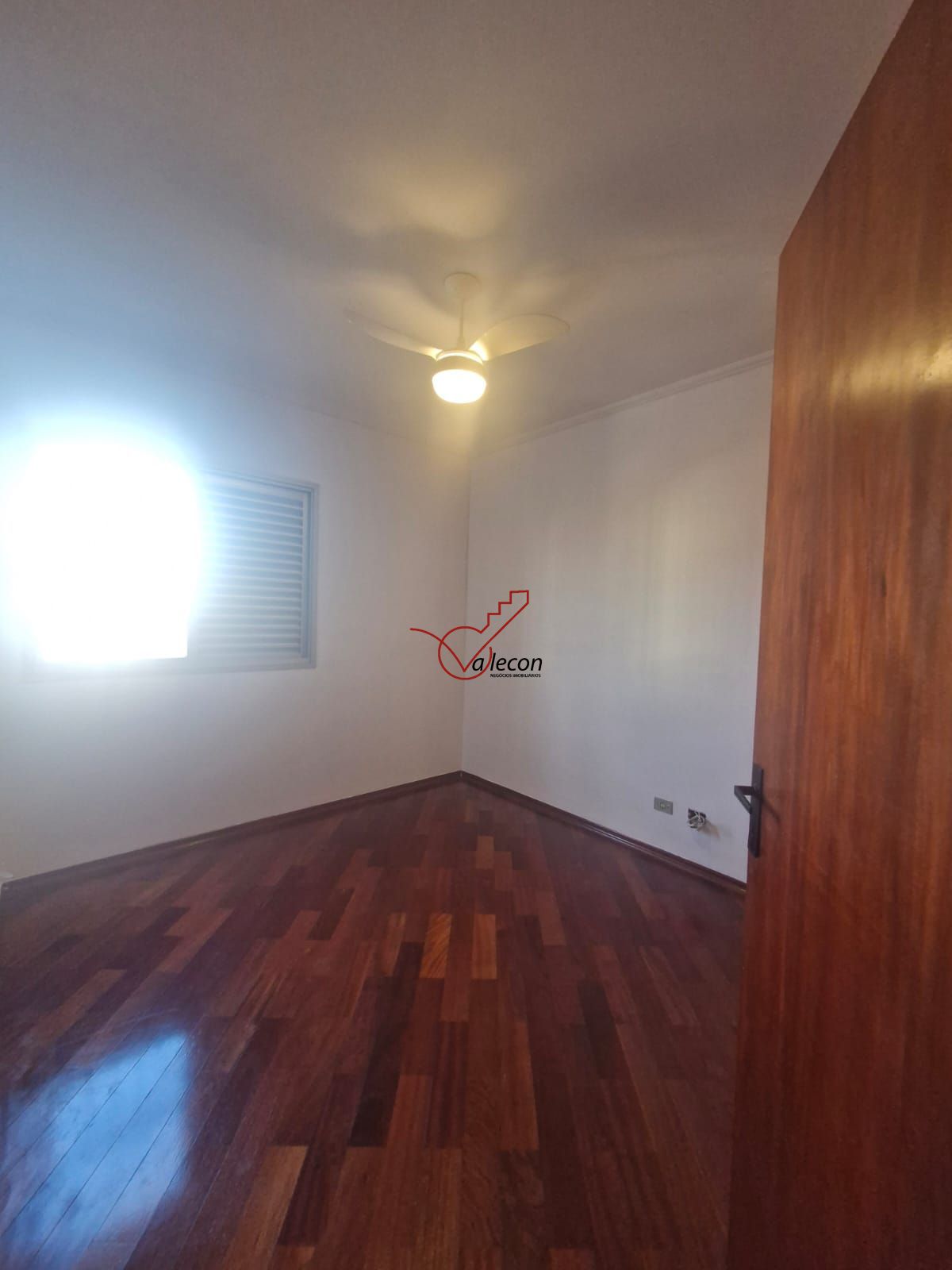 Apartamento à venda com 3 quartos, 81m² - Foto 4