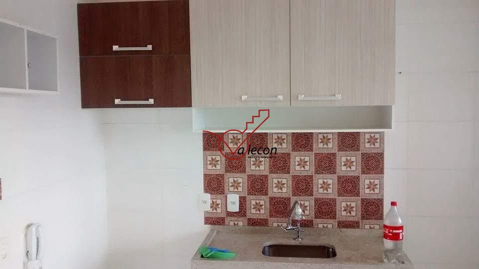 Apartamento à venda com 2 quartos, 58m² - Foto 4
