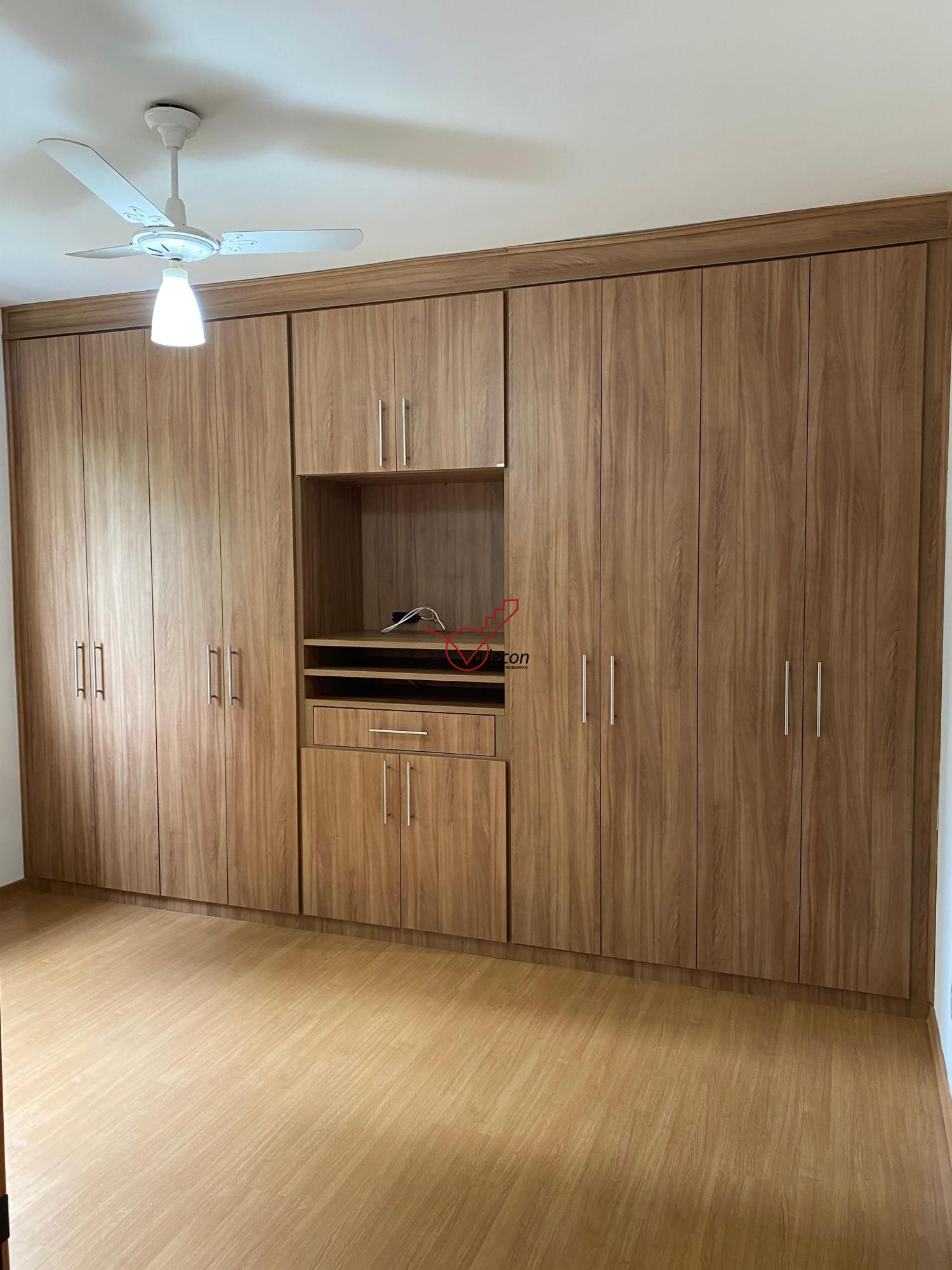 Apartamento à venda com 3 quartos, 108m² - Foto 3