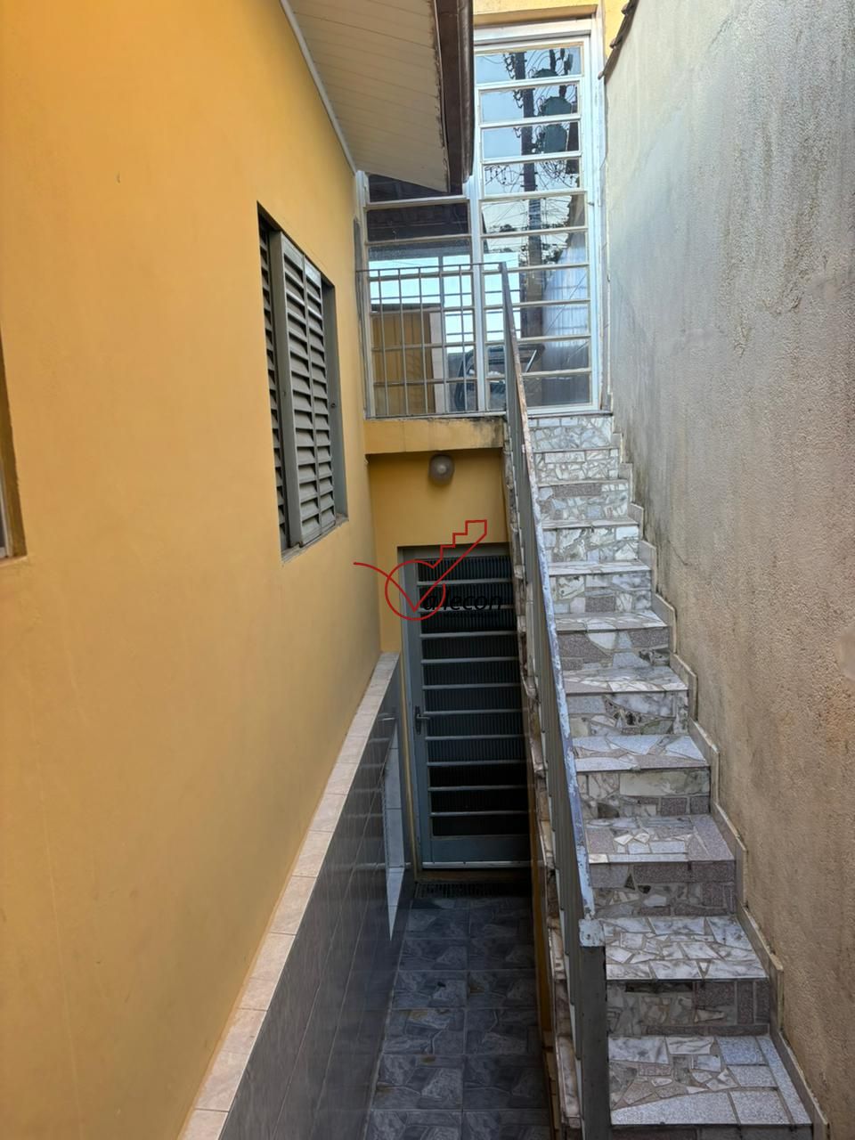 Casa à venda com 3 quartos, 100m² - Foto 5