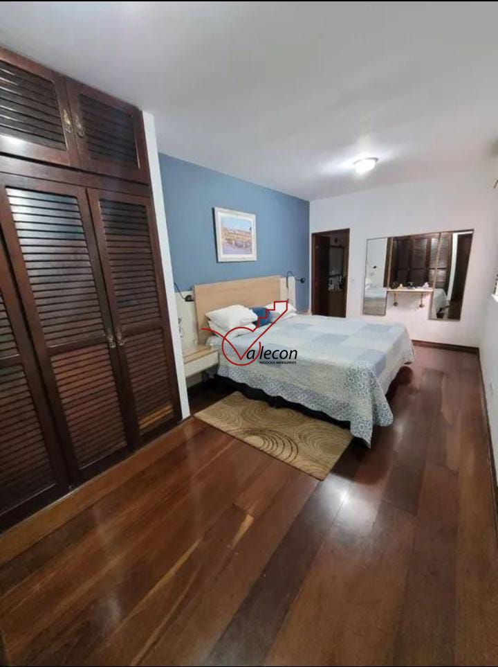 Casa à venda com 3 quartos, 200m² - Foto 2