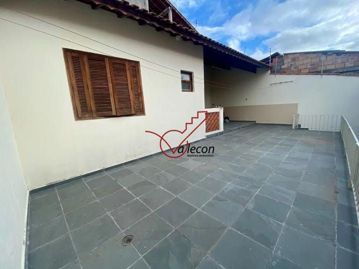 Casa à venda com 4 quartos, 265m² - Foto 20