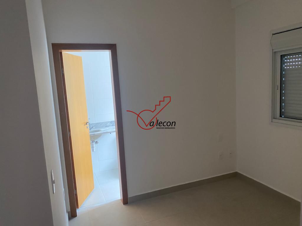 Apartamento para alugar com 2 quartos, 65m² - Foto 12