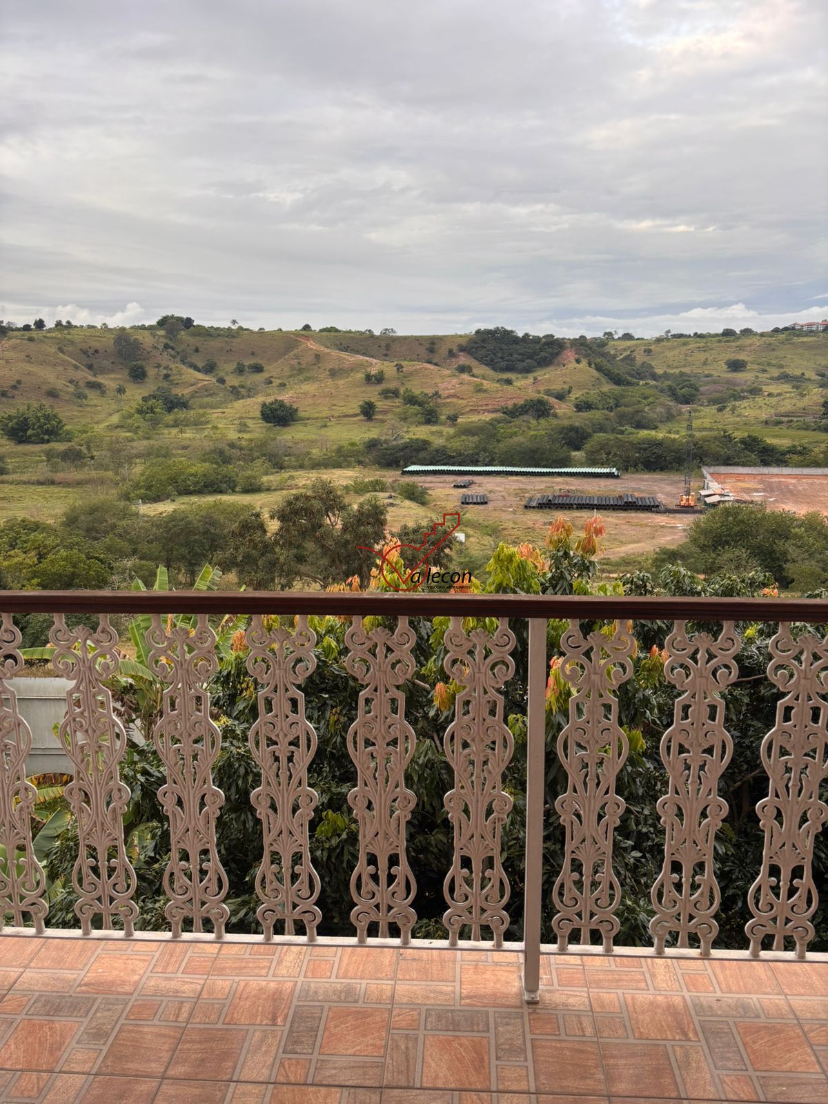 Casa à venda com 4 quartos, 440m² - Foto 4