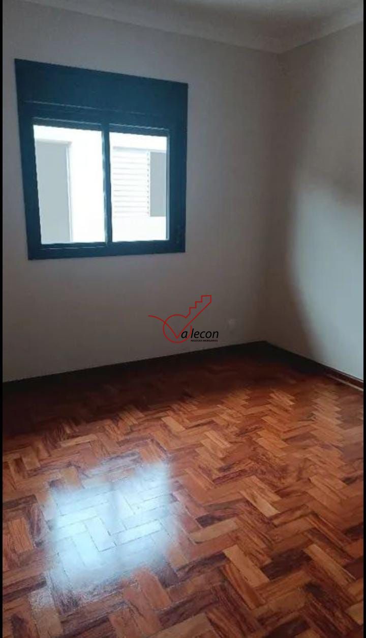 Casa à venda com 3 quartos, 250m² - Foto 13