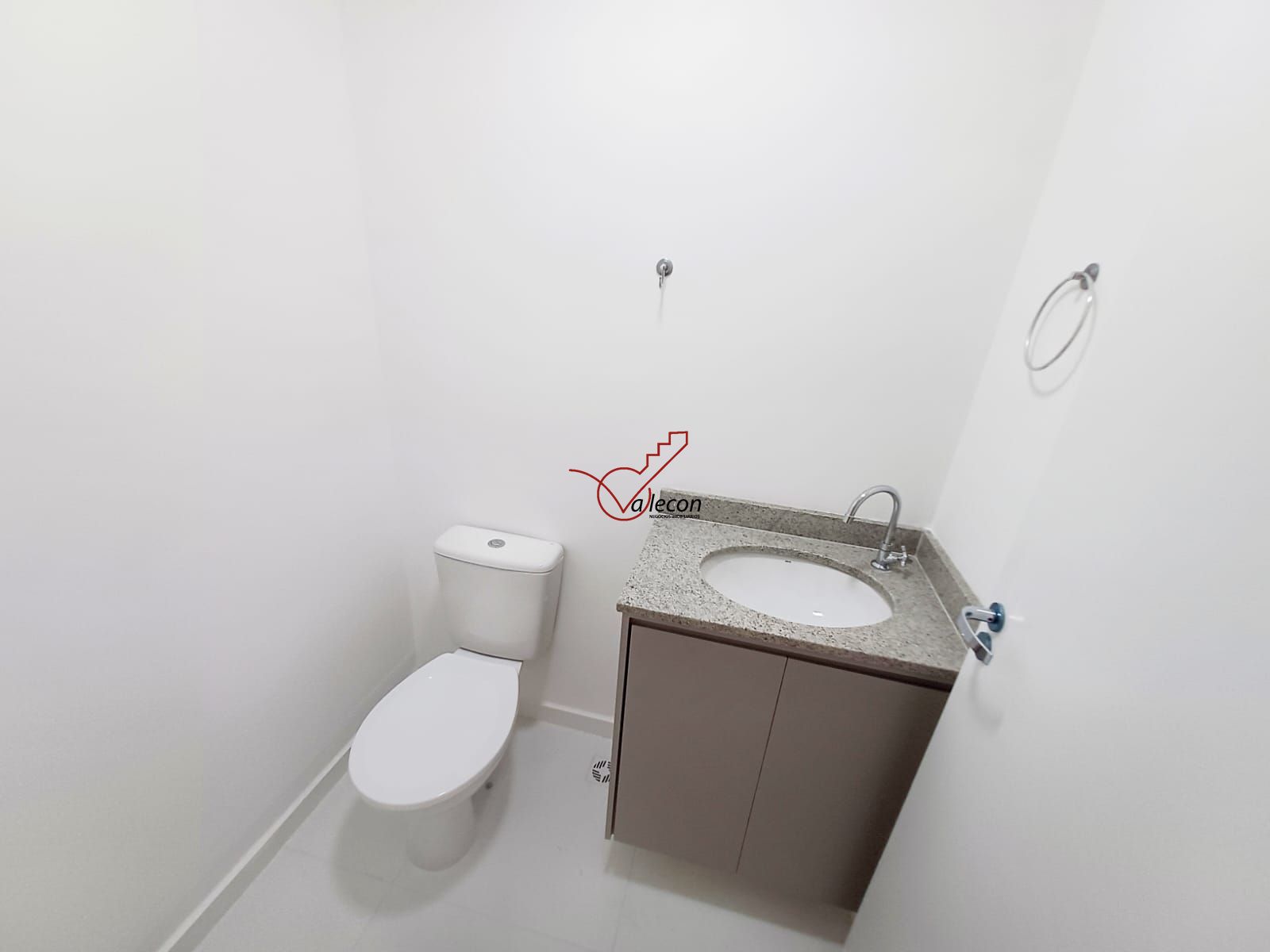 Apartamento para alugar com 2 quartos, 68m² - Foto 9