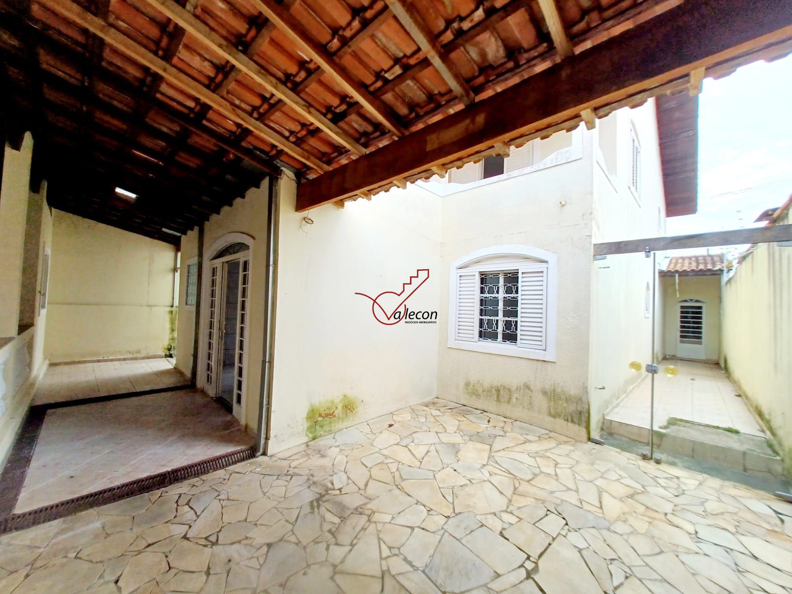 Sobrado à venda com 4 quartos, 325m² - Foto 50