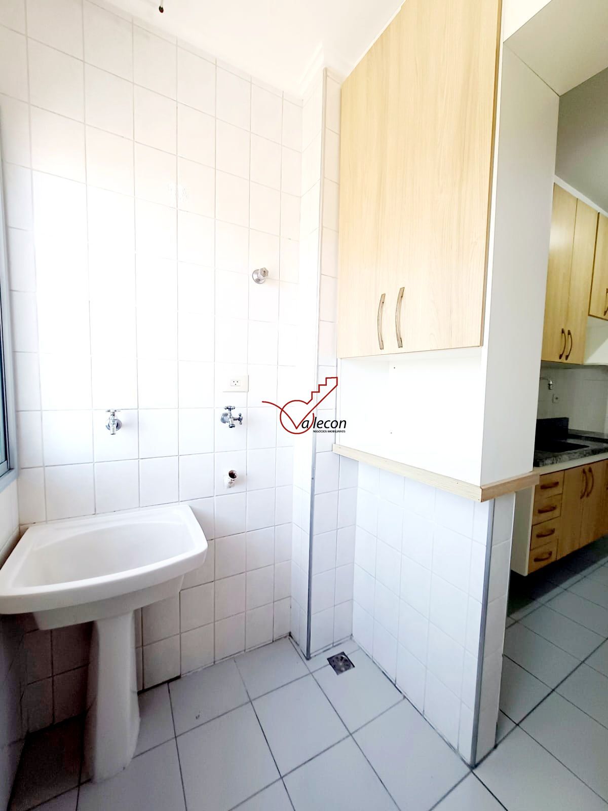 Apartamento à venda com 3 quartos, 65m² - Foto 3