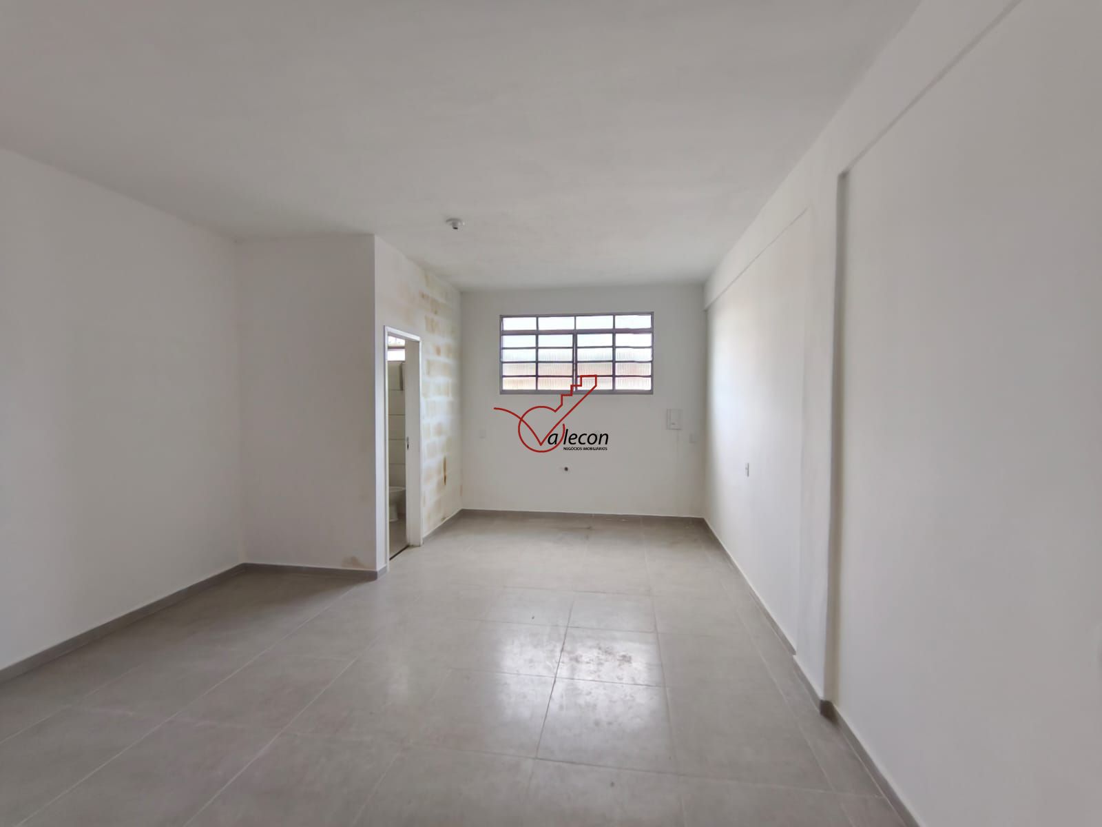 Sala Comercial para Locação na Zona Leste de SJC