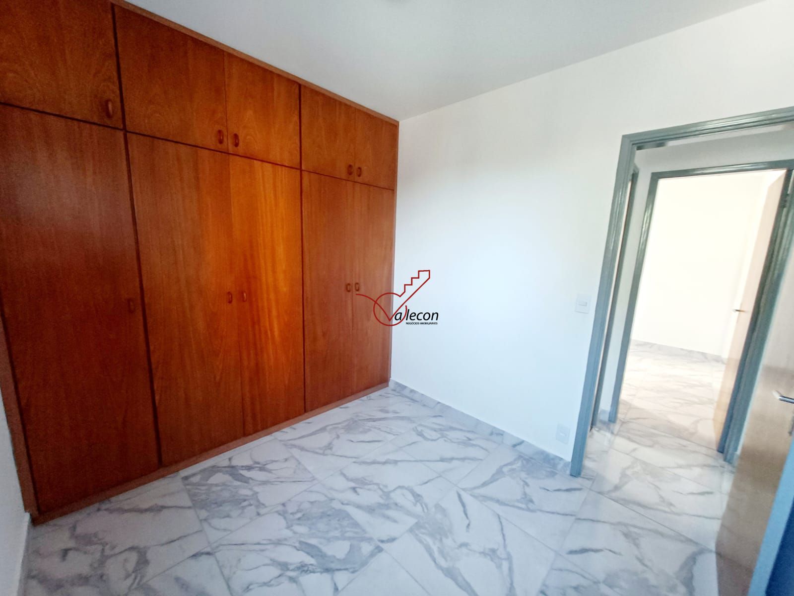 Apartamento à venda com 3 quartos, 70m² - Foto 18