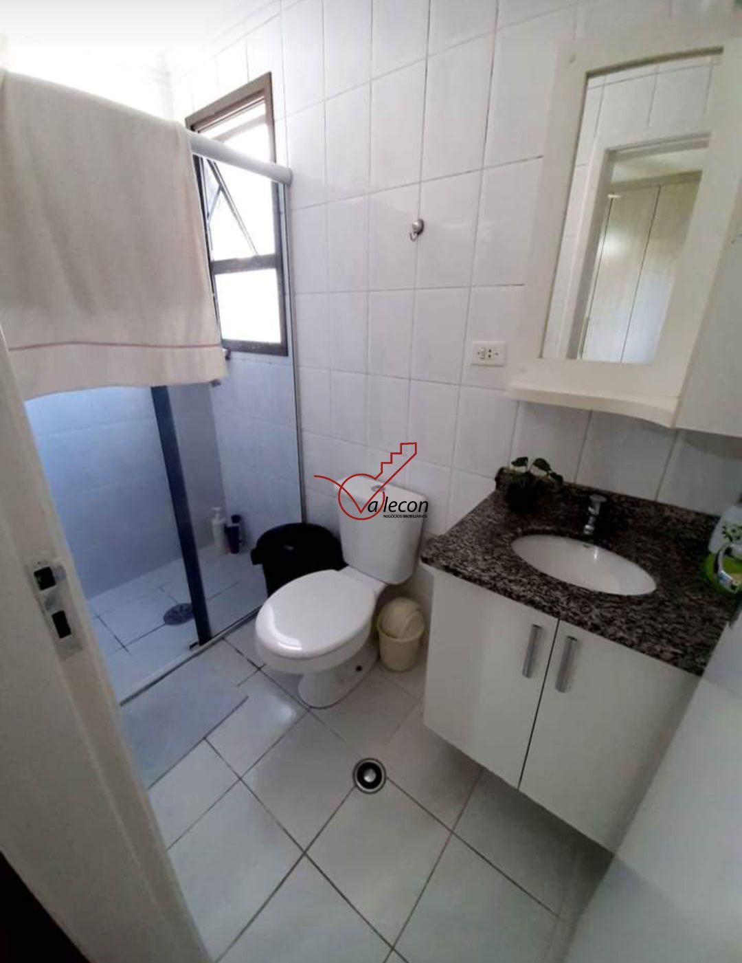 Apartamento à venda com 3 quartos, 75m² - Foto 3