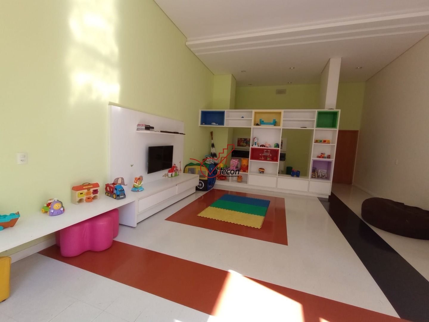 Apartamento à venda e aluguel com 3 quartos, 160m² - Foto 3