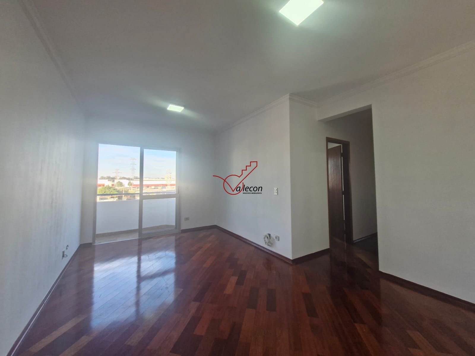 Apartamento à venda com 3 quartos, 81m² - Foto 1