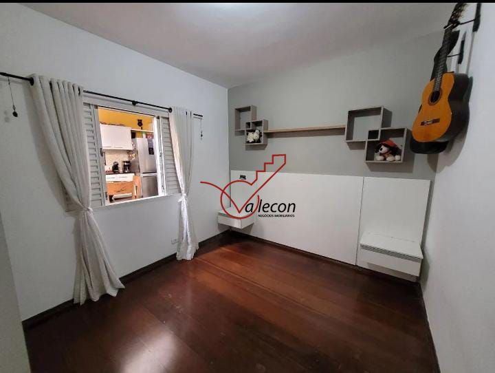 Casa à venda com 3 quartos, 200m² - Foto 6