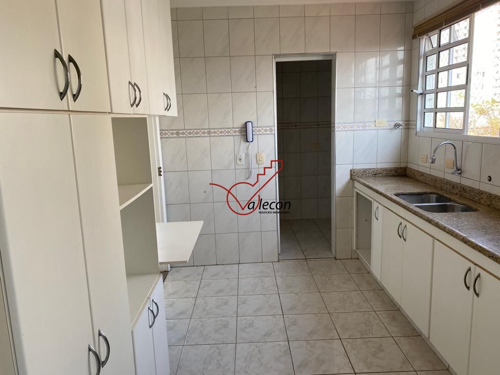 Apartamento à venda com 3 quartos, 118m² - Foto 13