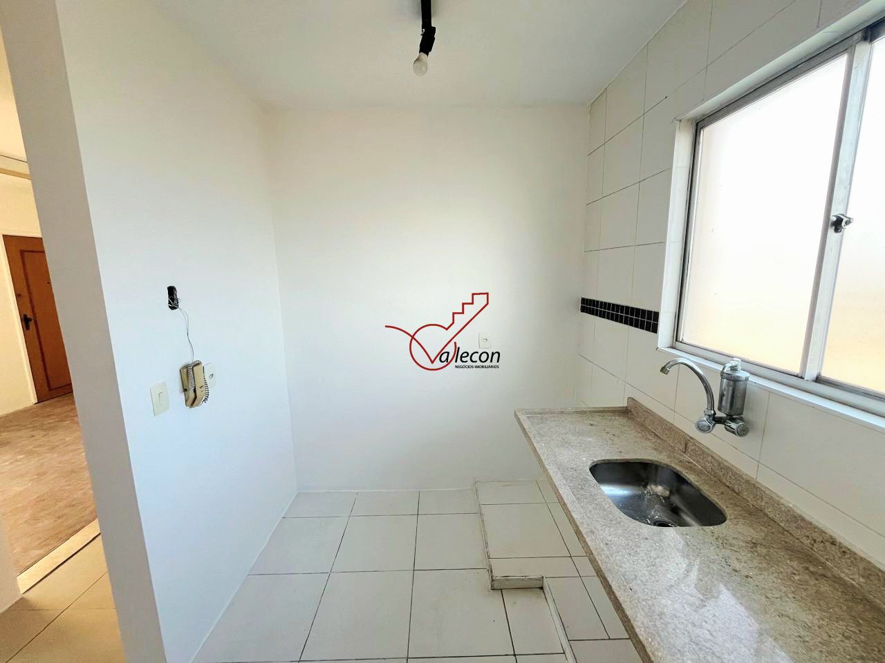 Apartamento com 2 dormitórios à Venda no Condomínio Edifício Arraial do Cabo -