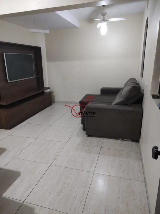 Casa à venda com 3 quartos, 100m² - Foto 1