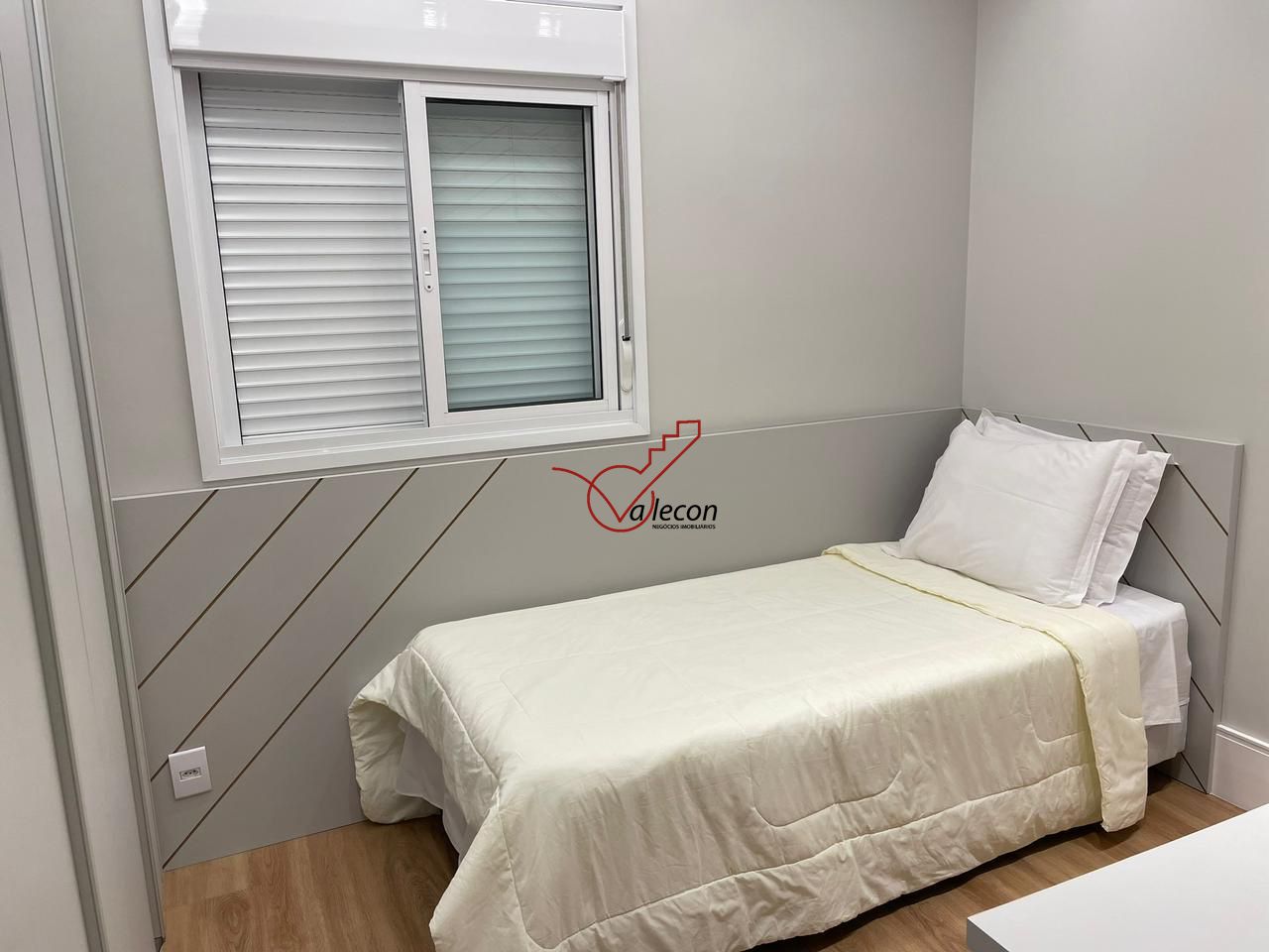 Apartamento à venda com 2 quartos, 55m² - Foto 27