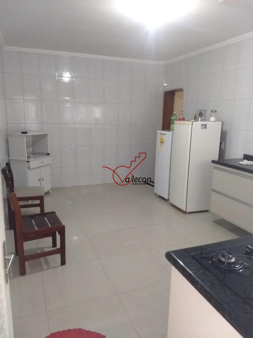 Sobrado à venda com 4 quartos, 90m² - Foto 8